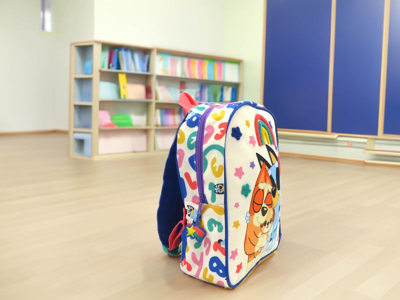 Раница за детска градина Bluey Rainbow