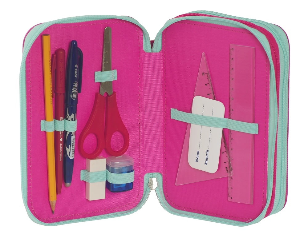 Ученически несесер WWF Giraffe с 3 ципа и съдържание