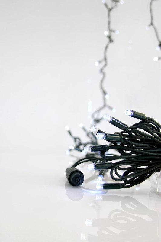 ЛАМПИЧКИ,100 LED,230V,КОНЕКТОР,ЗЕЛ.КАБЕЛ,W,ЗАХР.КАБЕЛ 1.5m, IP65