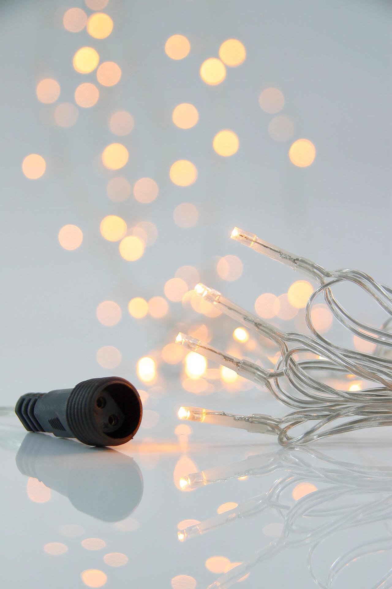 ЛАМПИЧКИ,100 LED,31V АДАПТОР,КОНЕКТ,ПРОЗР.КАБЕЛ,WW,ЗАХР.КАБЕЛ 3m,IP44