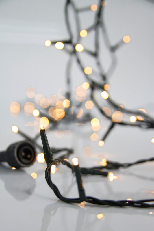 ЛАМПИЧКИ,700 LED,31V АДАПТОР,КОНЕКТОР, ЗЕЛЕН КАБЕЛ, WW