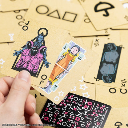 Карти за игра Squid Game в метална кутия