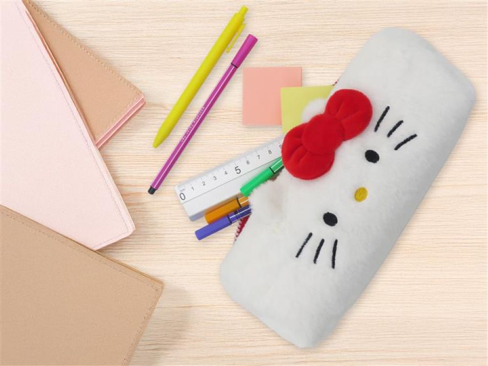 Плюшен несесер Hello Kitty