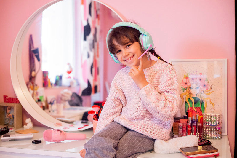 Микрофон WOW Generation, с талисмани