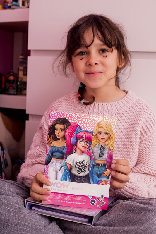 Стикер албум WOW Generation